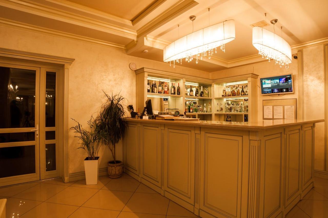 איוונו-פרנקיבסק Maria Garden Hotel & Restaurant מראה חיצוני תמונה