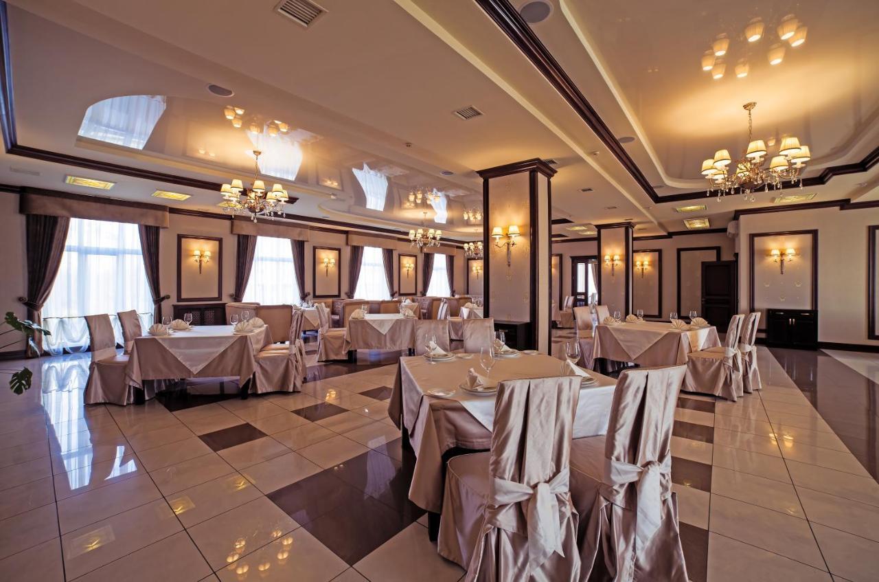 איוונו-פרנקיבסק Maria Garden Hotel & Restaurant מראה חיצוני תמונה